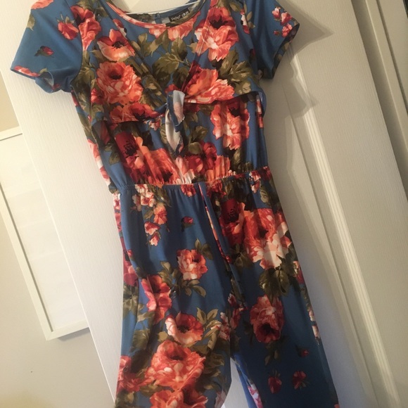 *SOLD* Girls jumpsuit - Picture 3 of 4